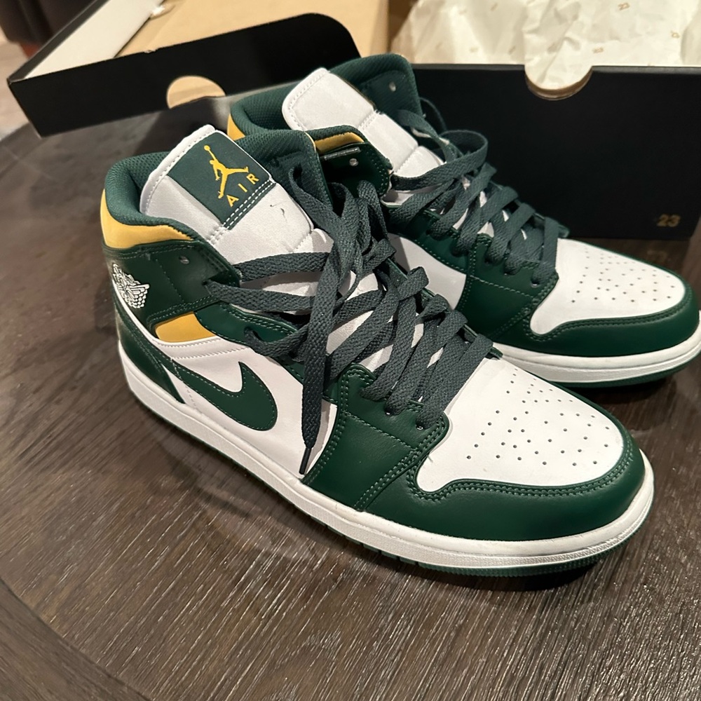 Nike air Jordan 1 Mid - Picture 4 of 5